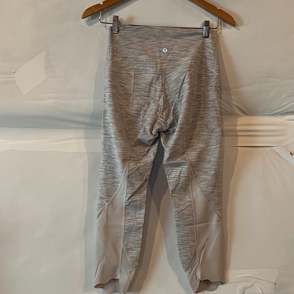 Lululemon Wunder Under Scalloped Hem High Rise Crop - Picture 5 of 6